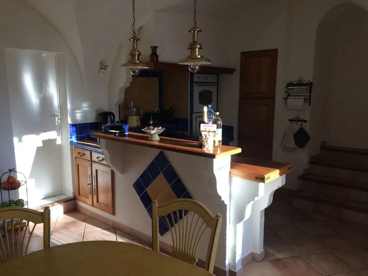 La Maison de Valentine Jarjayes Hébergement de vacances